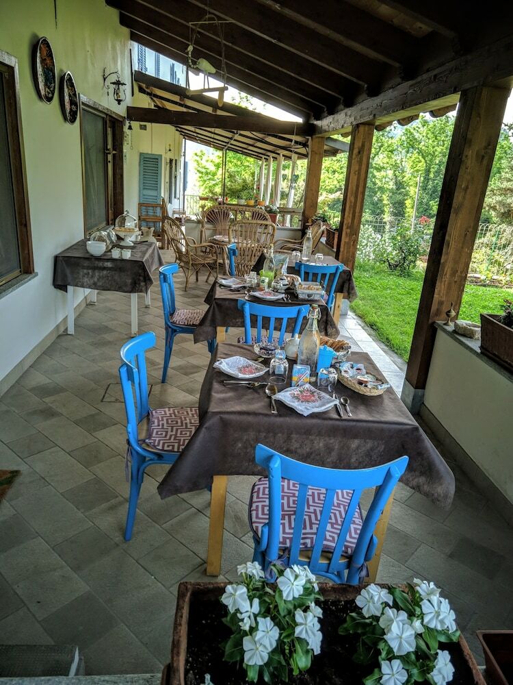 Bed & Breakfast Cascina Dovese