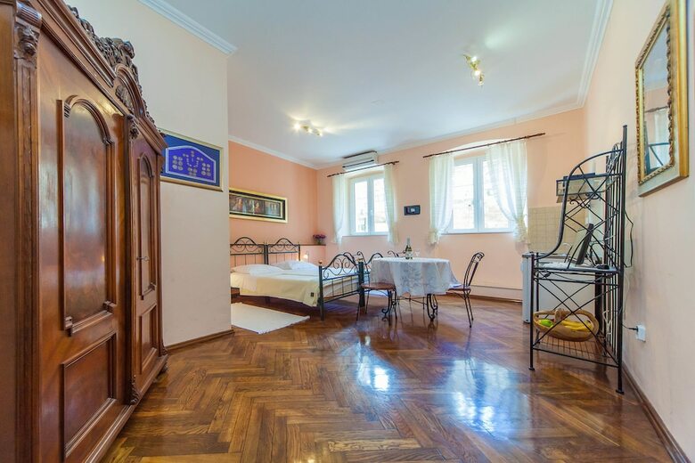 Hotel Arch Apartments By Irundo