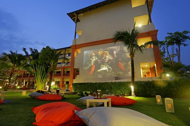 Hotel Kata Sea Breeze Resort