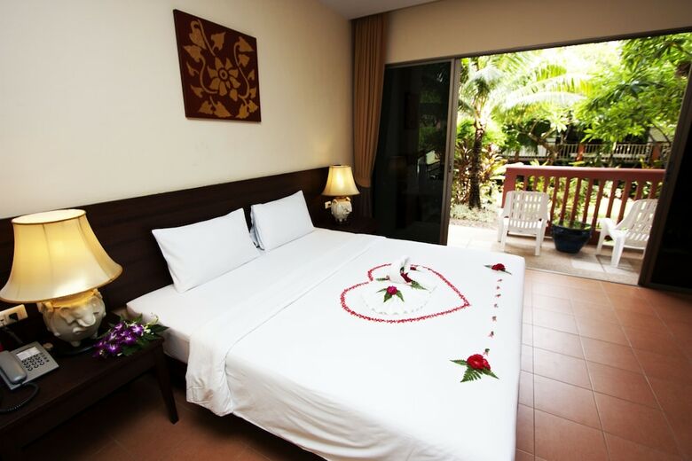 Hotel Kata Sea Breeze Resort