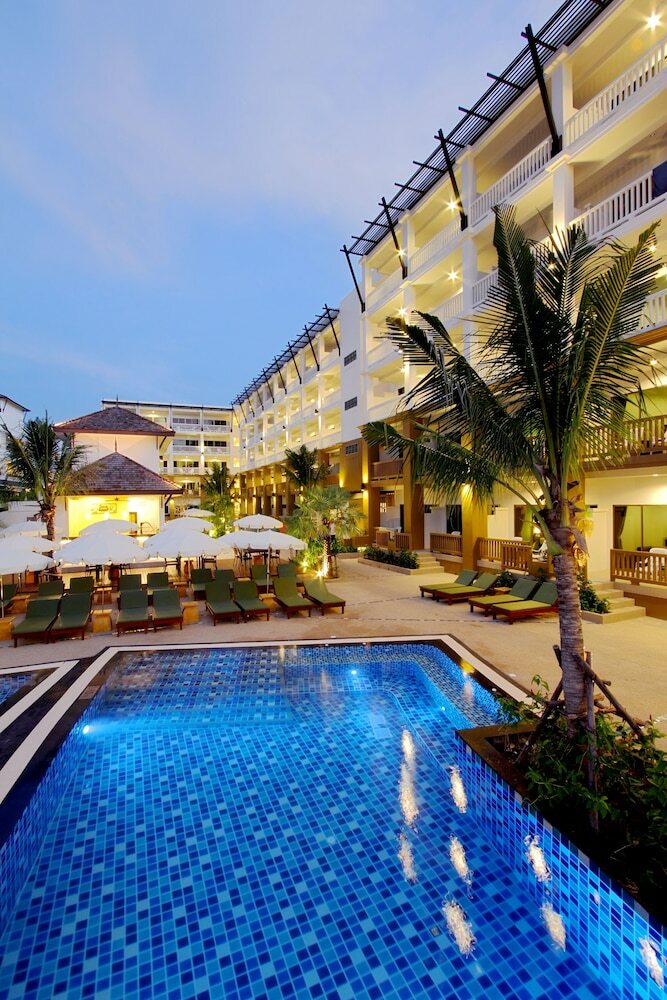 Hotel Kata Sea Breeze Resort