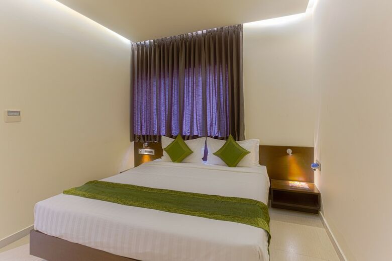 Hotel Treebo Grand Premier Suites