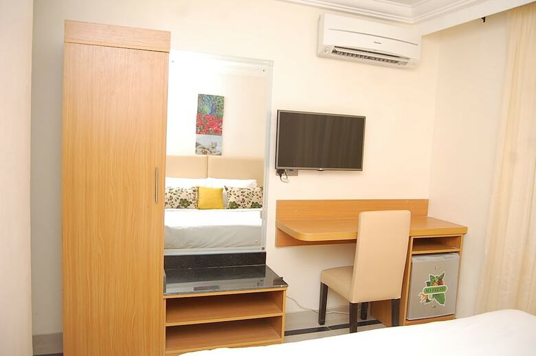 Hotel Avital Suites And Resort