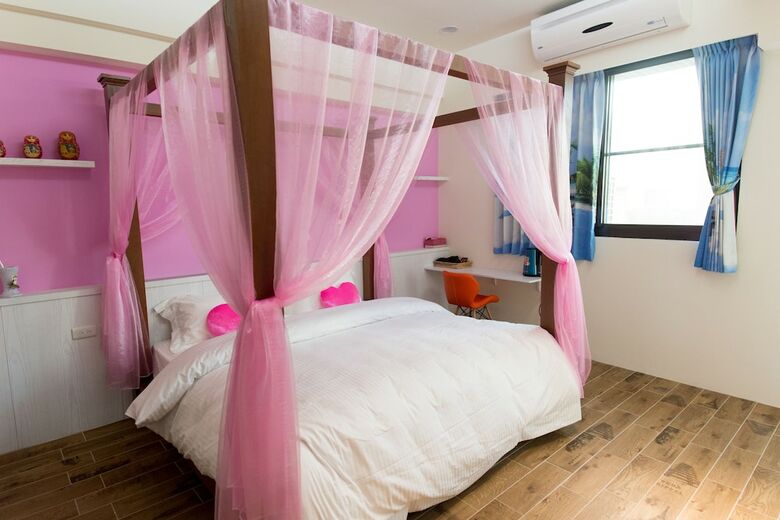 Hotel Zhizhu Love House