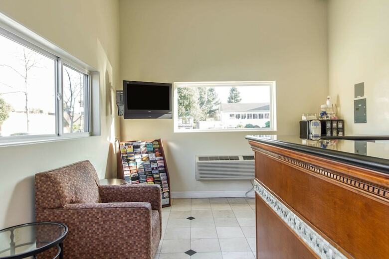 Hotel Quality Inn University