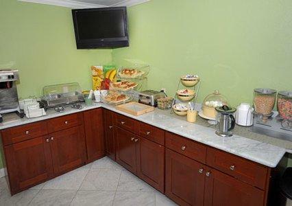 Hotel Quality Inn University
