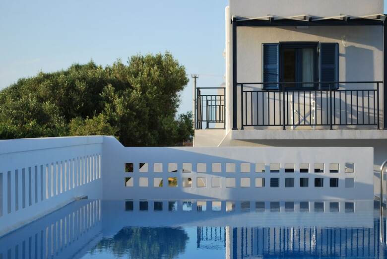 Apartamentos Okirroi Villas