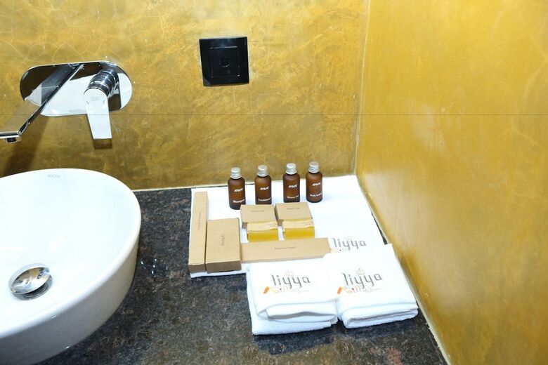 Hotel Liyya Water Villas