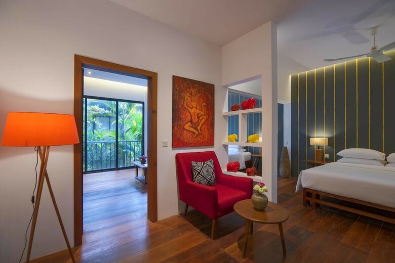 Hotel Solitaire Kamreuk Resort