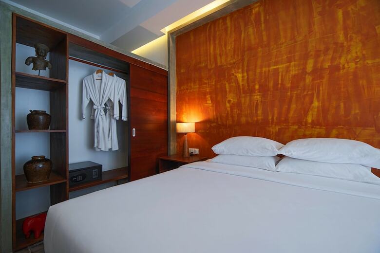 Hotel Solitaire Kamreuk Resort