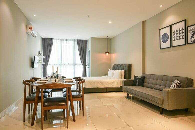 Aparthotel Daily Suites Atria