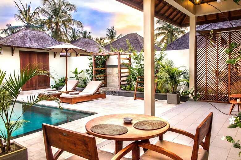 Bed & Breakfast Utara Villas