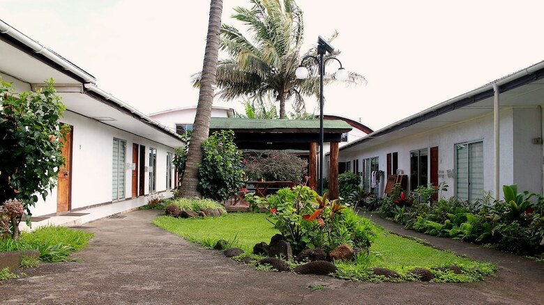 Inaki Uhi Hotel