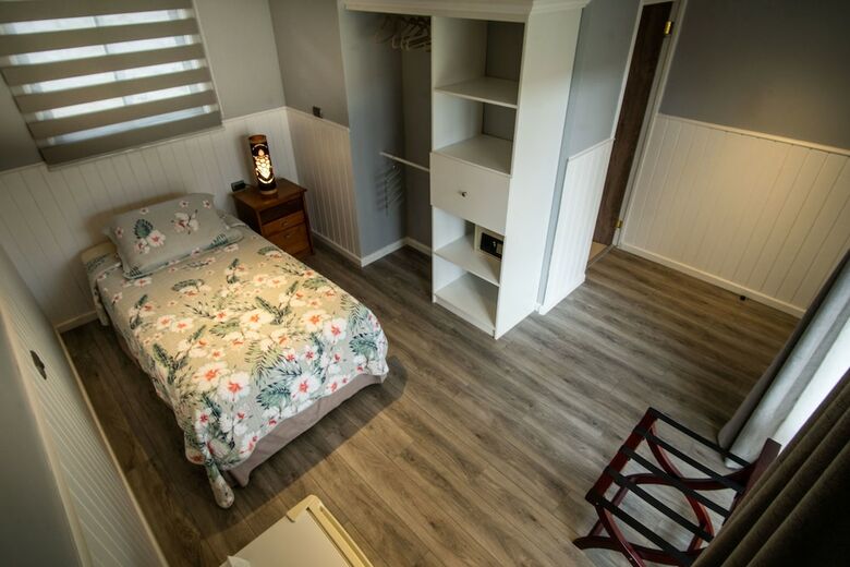 Inaki Uhi Hotel