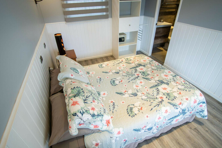 Inaki Uhi Hotel