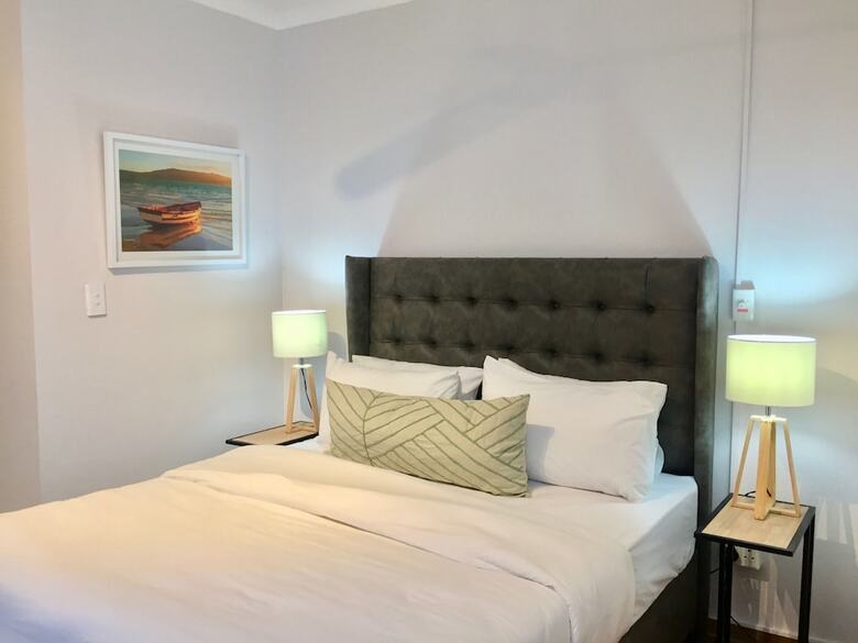 Apartamentos Urban Oasis At The Square