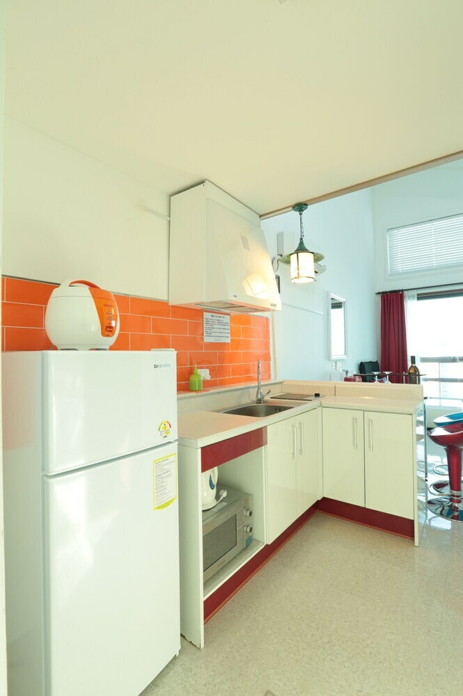 Seaview Pension