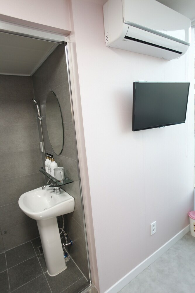 Hotel Mj Guest House