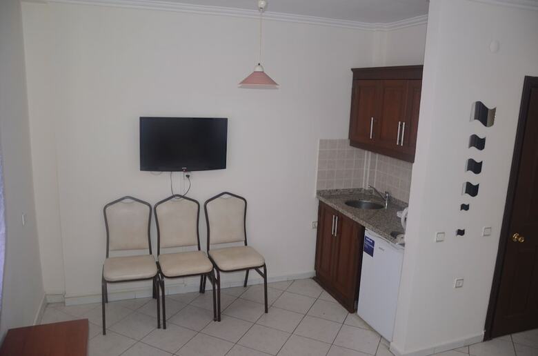 Rose Garden Apart Hotel