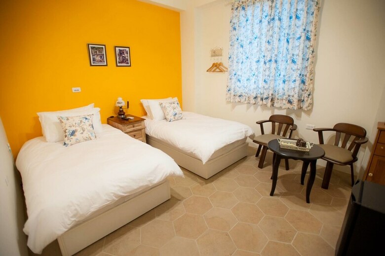 Hotel Pacific Ocean Vacation Hostel