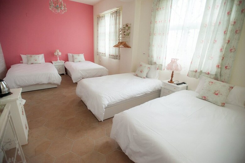Hotel Pacific Ocean Vacation Hostel
