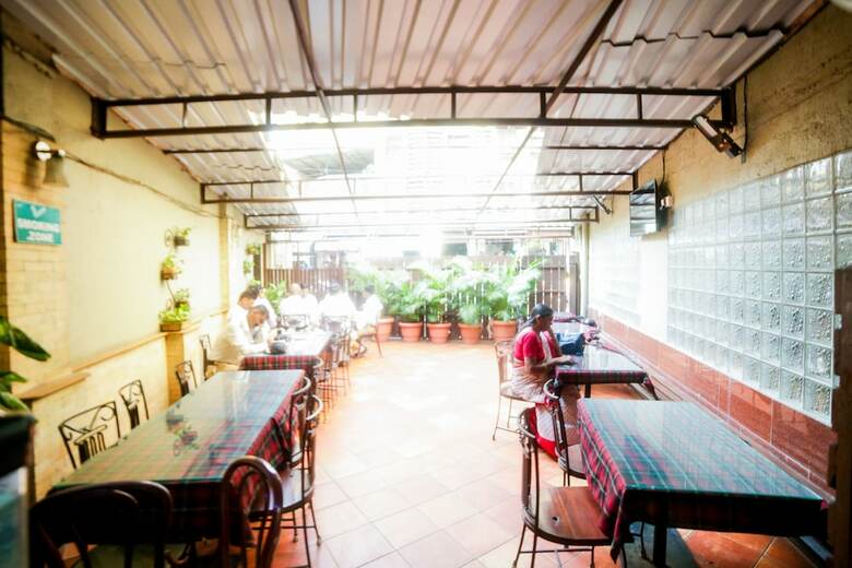 Lucky Hotel Bandra