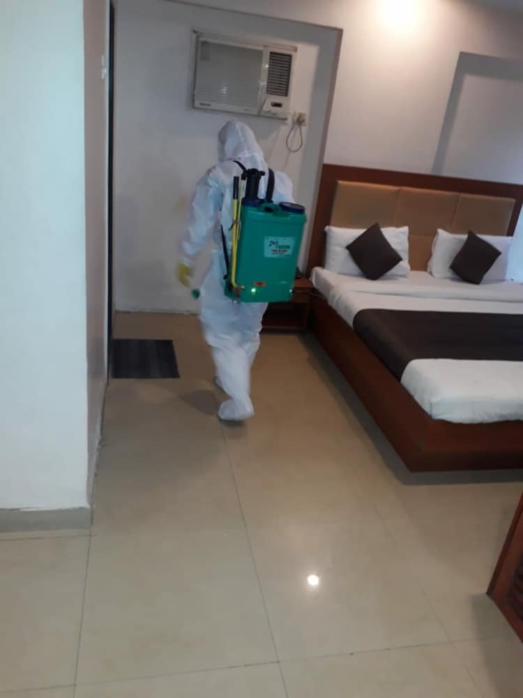 Hotel Lucky Goregaon