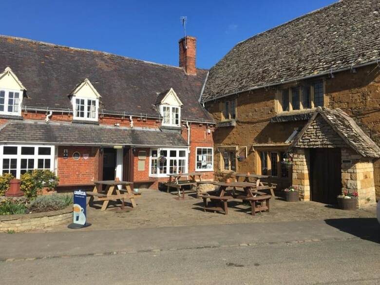 Posada The College Arms
