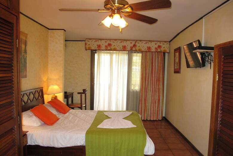 Bed & Breakfast Las Cumbres Inn