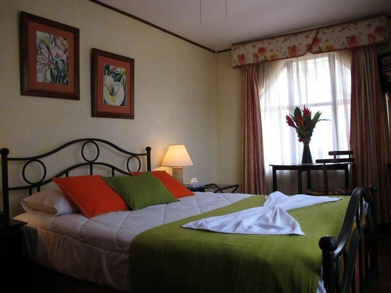 Bed & Breakfast Las Cumbres Inn