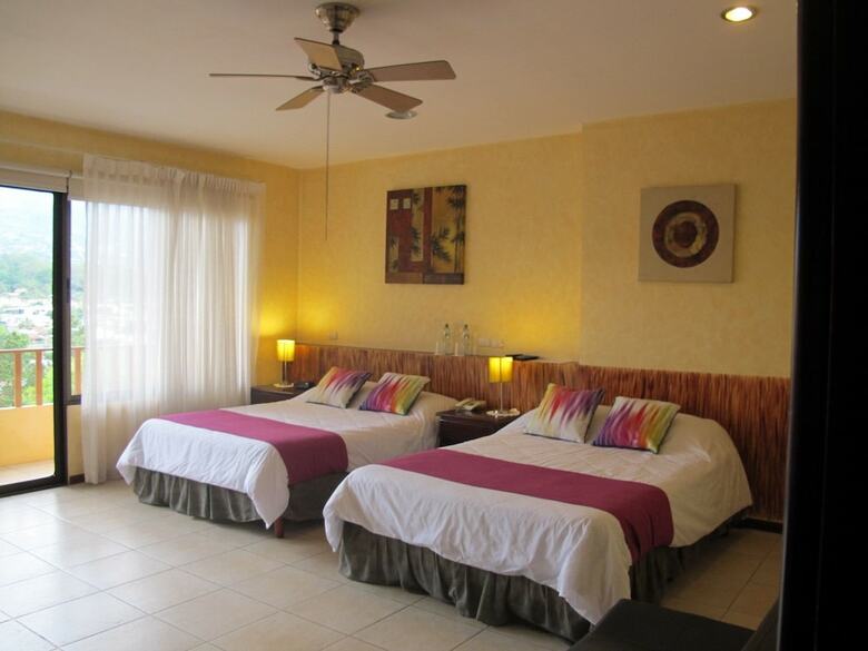 Bed & Breakfast Las Cumbres Inn