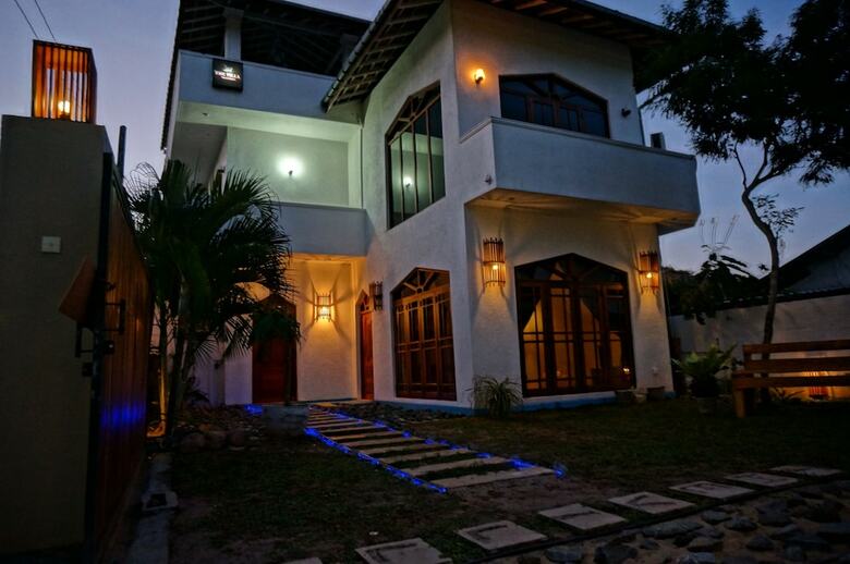 The Villa Negombo
