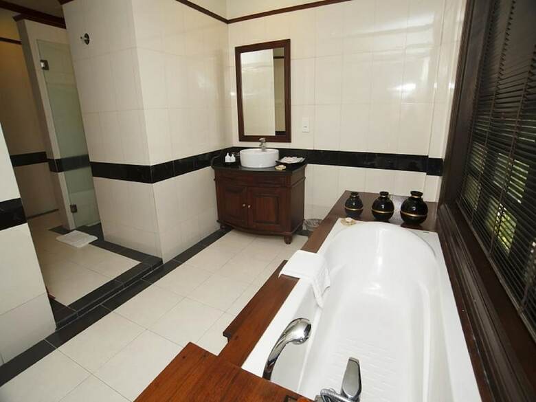 The Hotel Amara