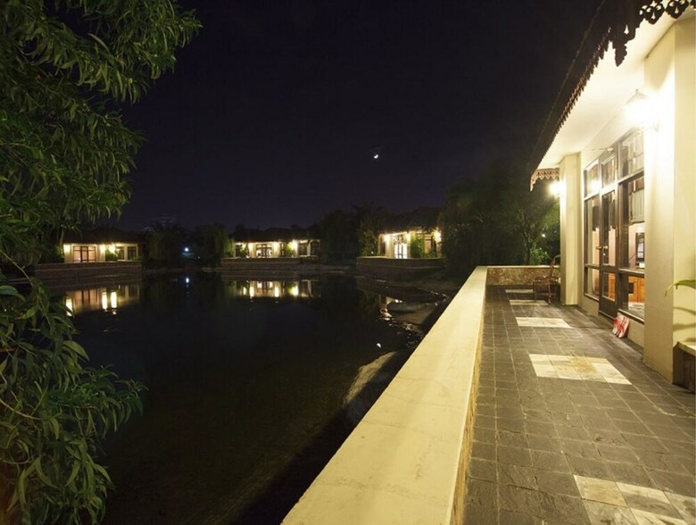 The Hotel Amara