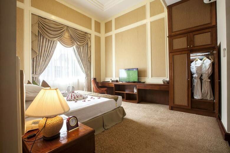 Grand Amara Hotel