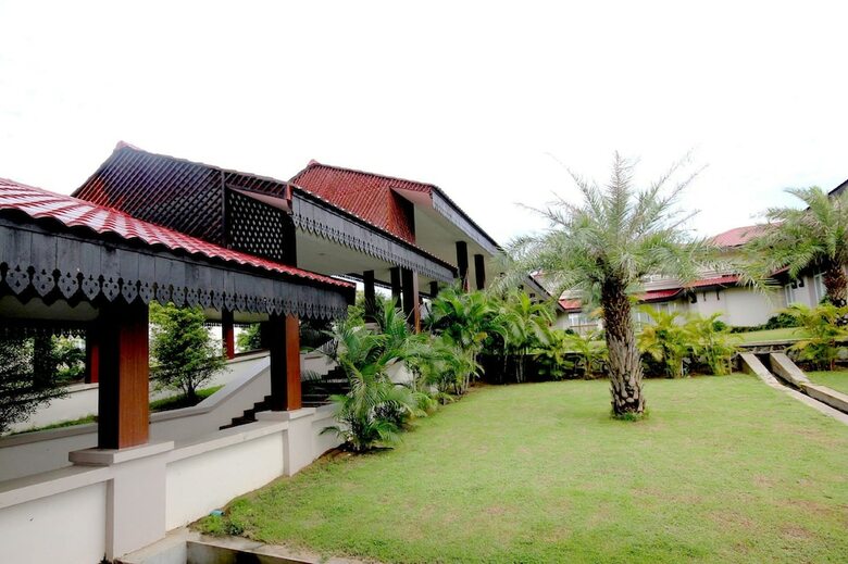Grand Amara Hotel