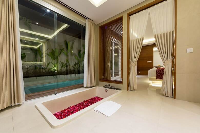 Astana Seminyak Villa