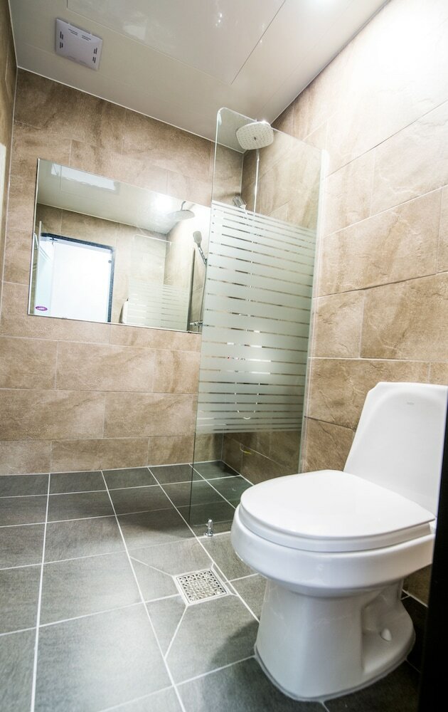 Ekonomy Hotel Sokcho