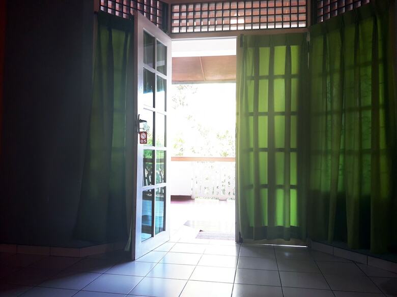 Oyo 354 Lagoon Garden Hotel