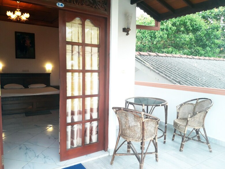 Oyo 354 Lagoon Garden Hotel