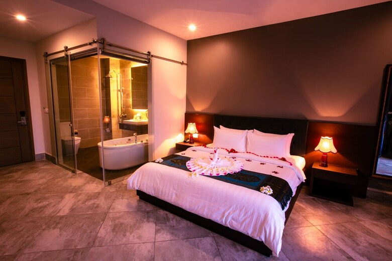 Kep Bay Hotel & Resort
