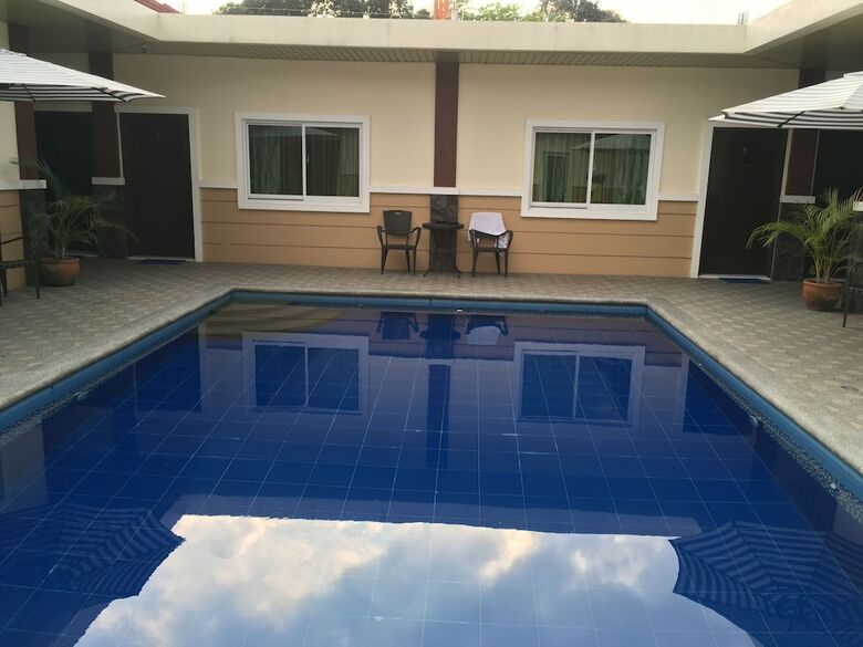 Jo Carter's Hotel & Suites