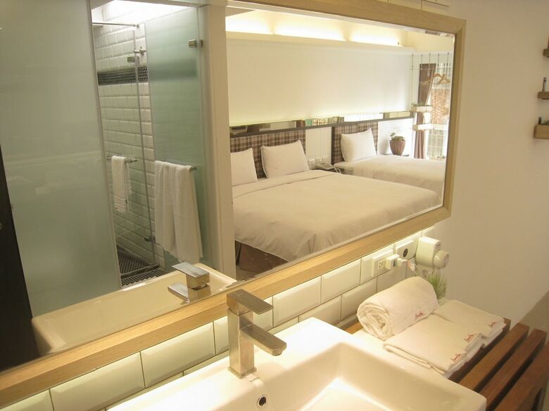 Formosa Boulevard Station Garden Hotel
