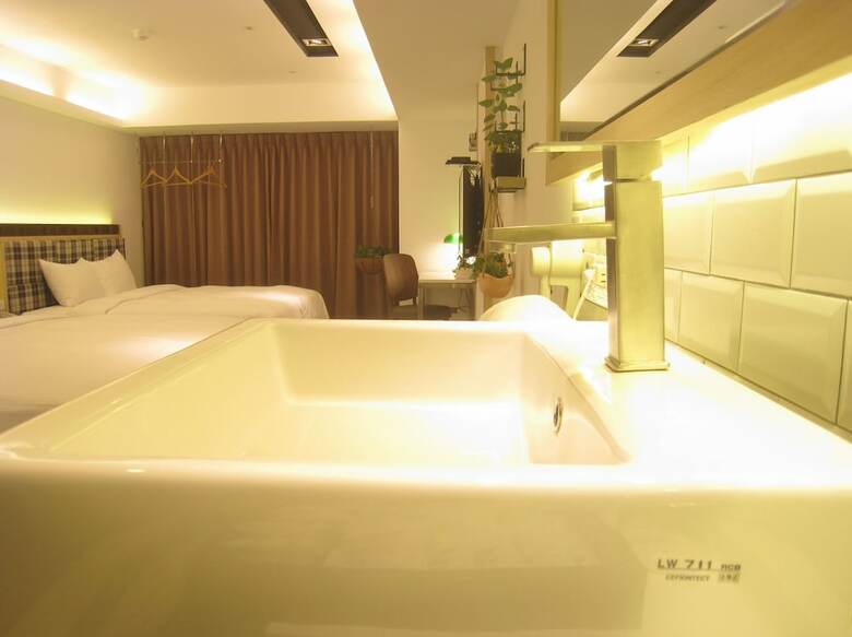 Formosa Boulevard Station Garden Hotel