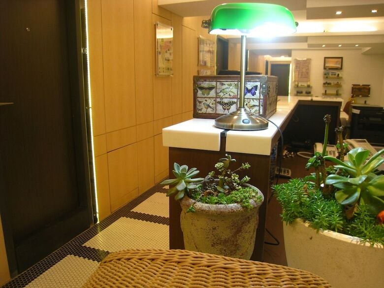 Formosa Boulevard Station Garden Hotel
