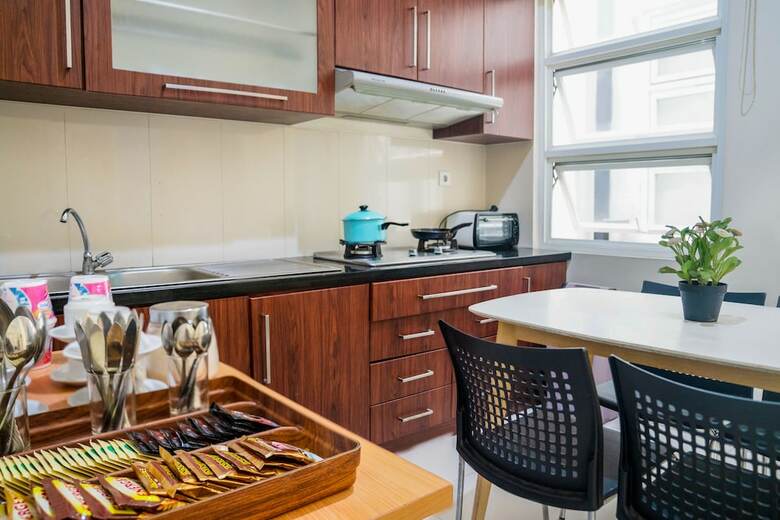 Hotel Legreen Suite Gatot Subroto