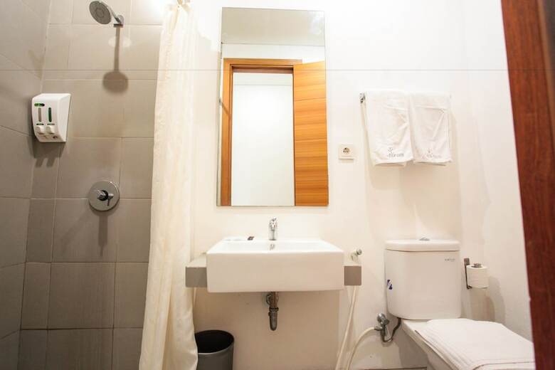 Hotel Legreen Suite Kuningan