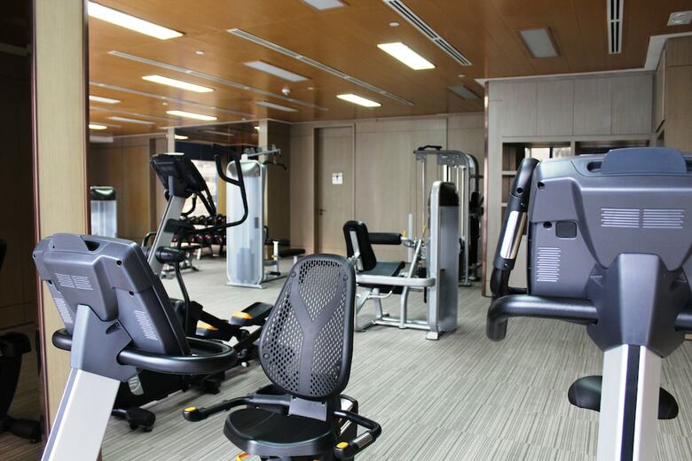 Hotel Csuites At Two Central Residences