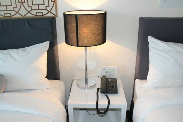 Hotel Csuites At Two Central Residences