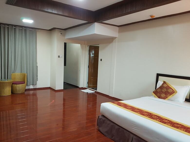 Hotel Yadanar Oo